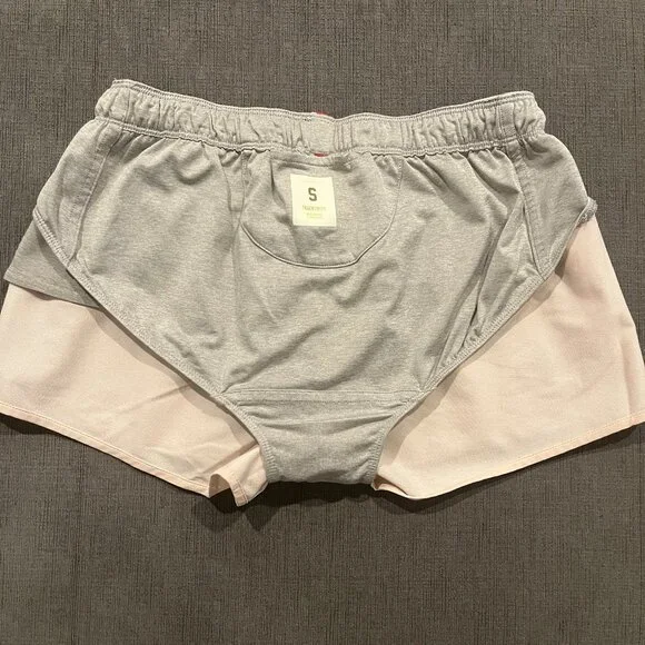 EUC Tracksmith Camp Shorts - Size Small - Picture 3 of 4